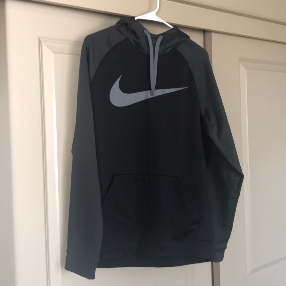 Essential Nike Hoodie